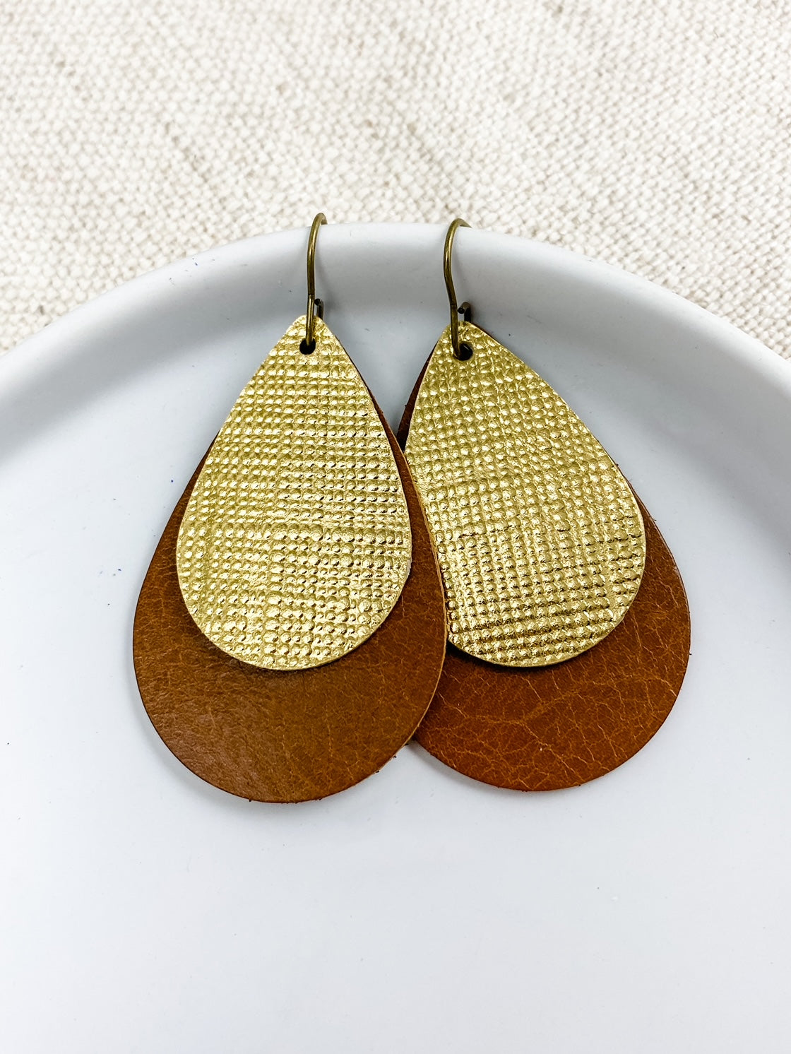 Cognac Gleam Earrings
