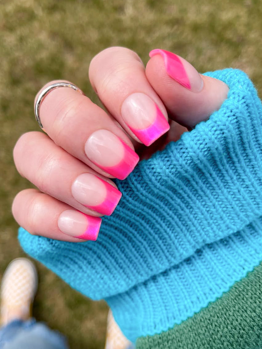 Tutti Frutti French, Thea