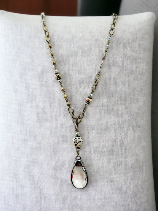 Veil & Stone Necklace