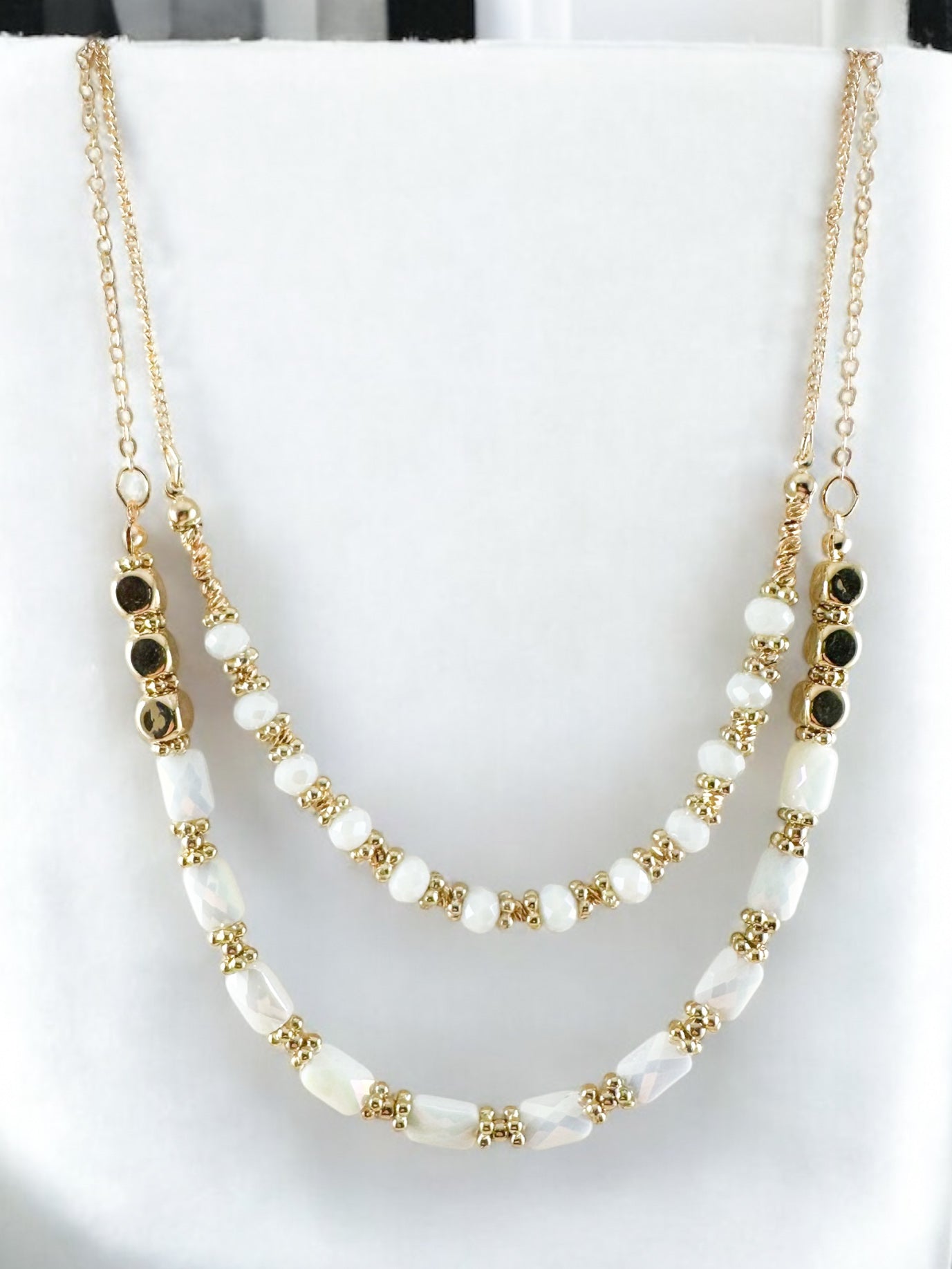 Golden Dusk Necklace, White
