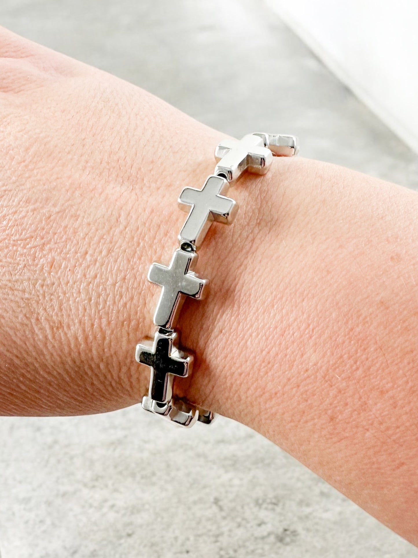Unshaken Bracelet, Silver