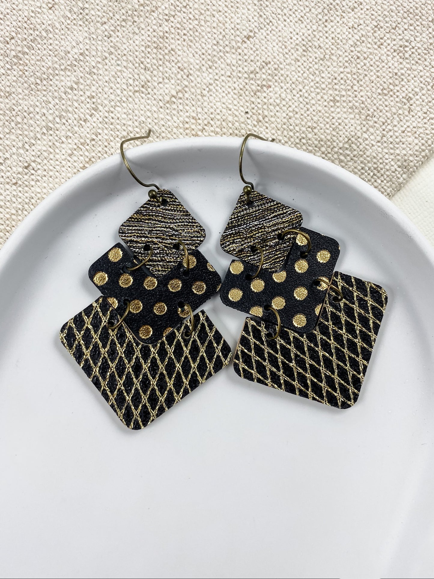 Black & Gold Cascading Chevrons