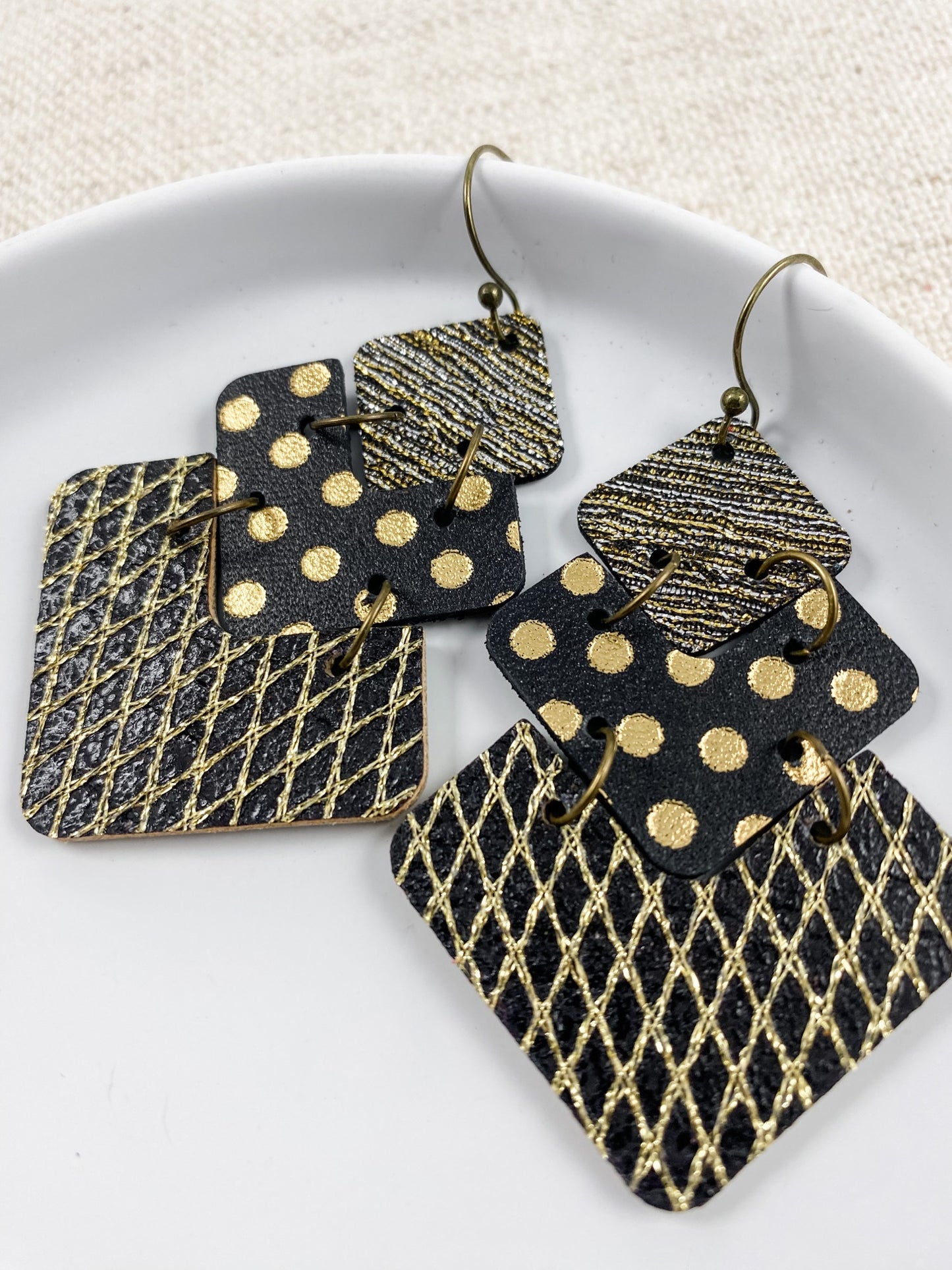 Black & Gold Cascading Chevrons