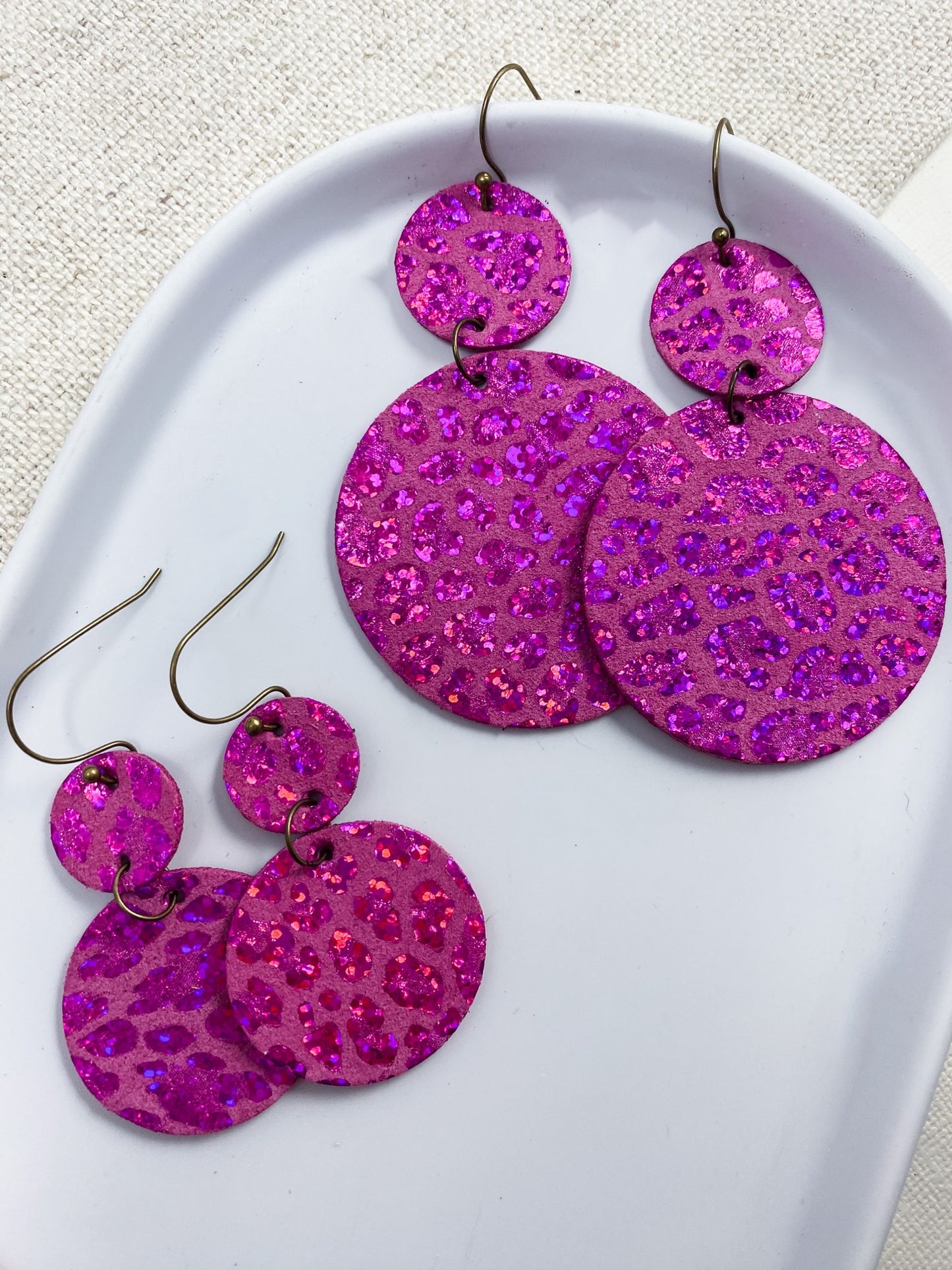 Hot Pink Leopard Rounds