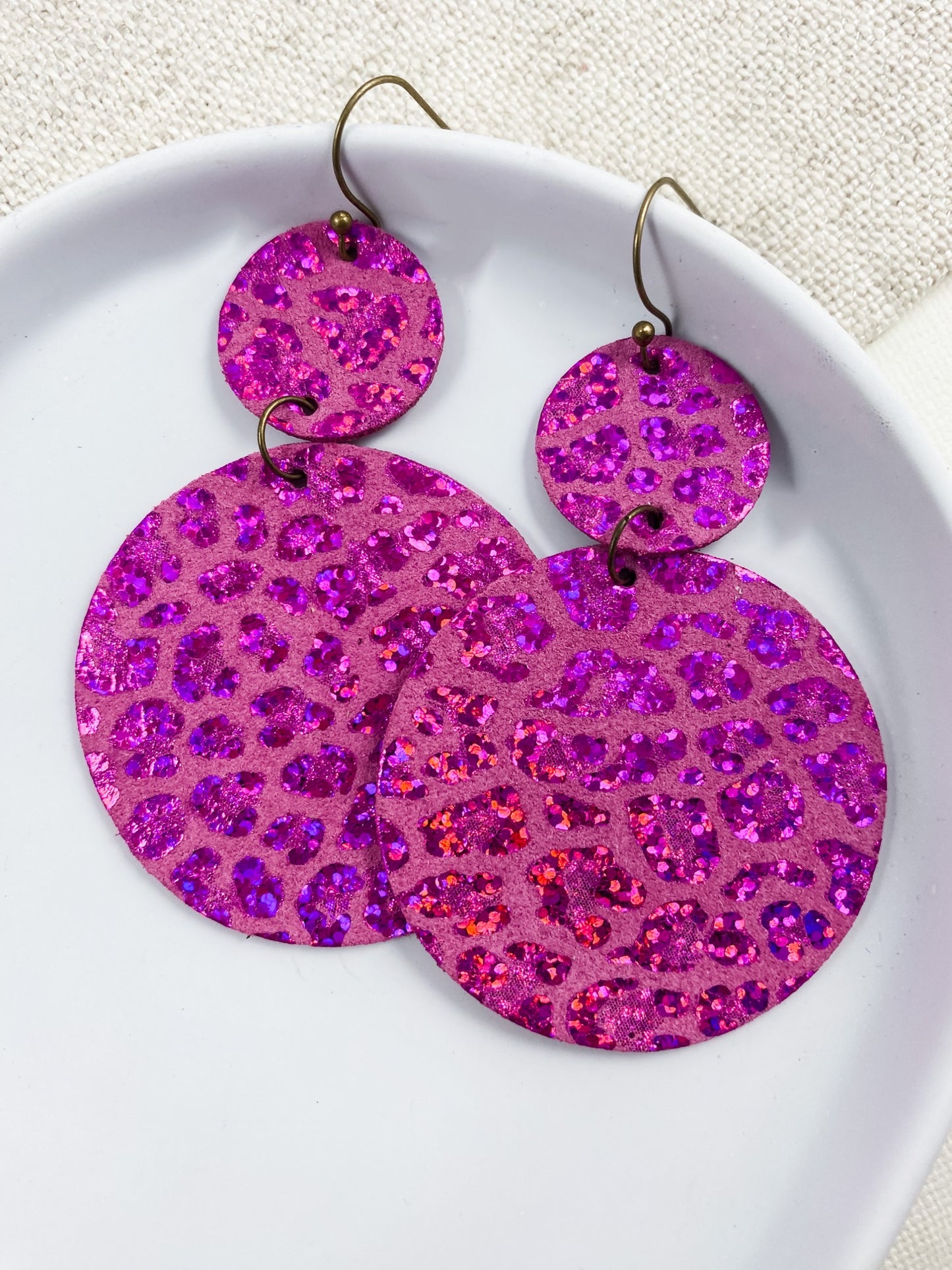 Hot Pink Leopard Rounds