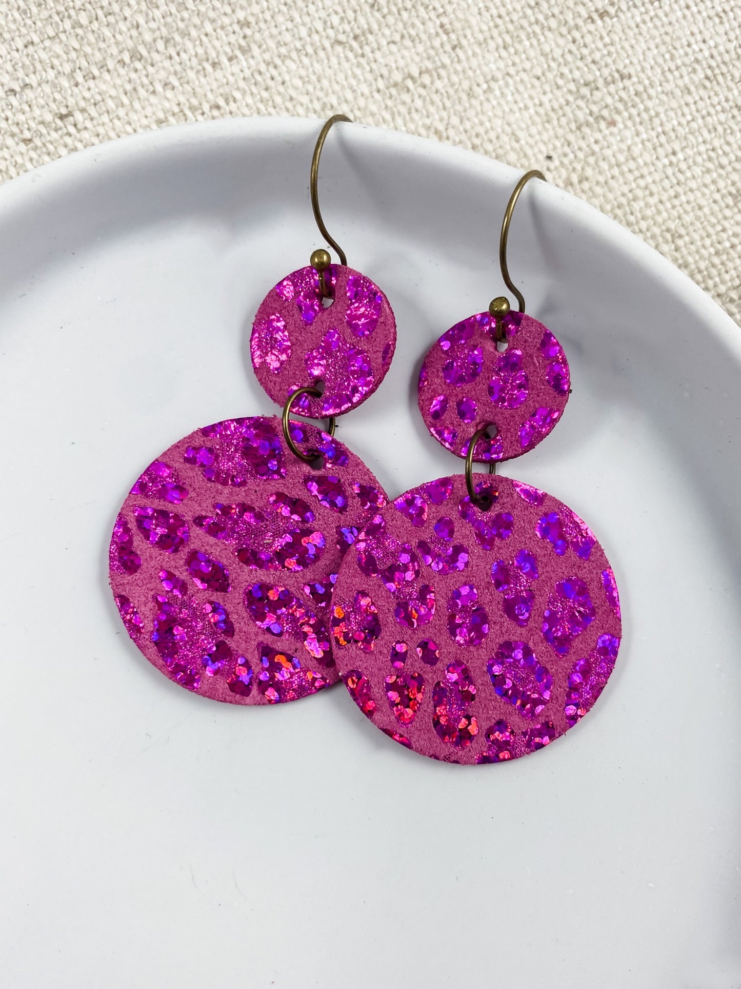 Hot Pink Leopard Rounds