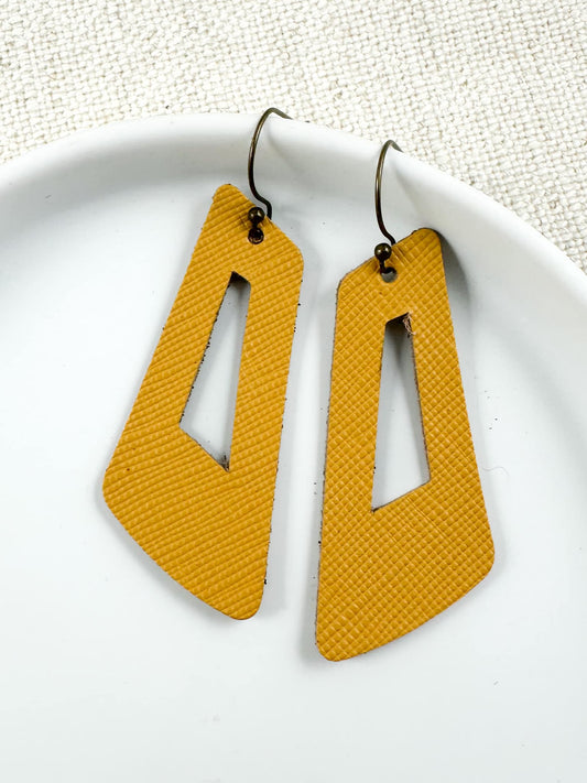 Sunny Bliss Saffiano Earrings, Willow