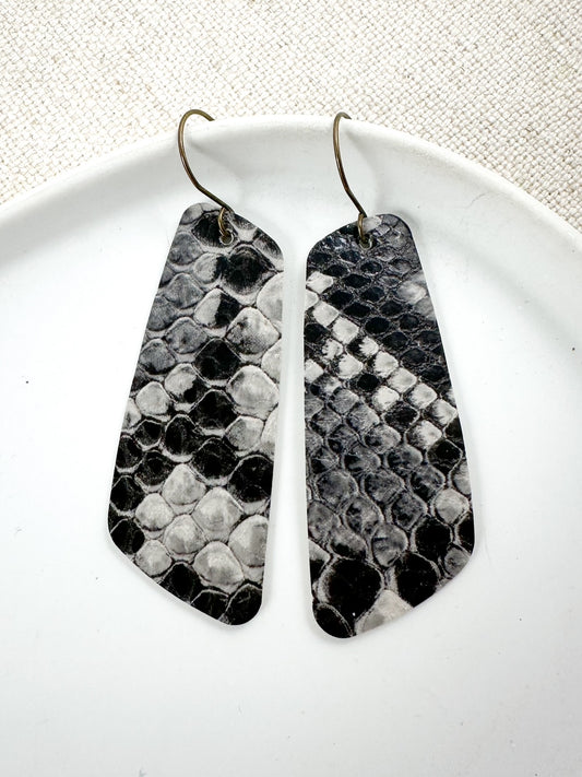 Smoke & Scales Leather, Medium Juniper