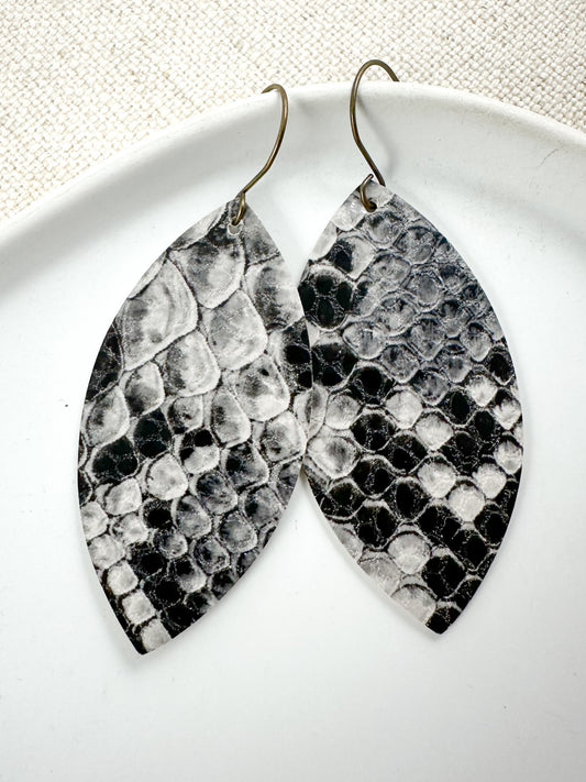 Smoke & Scales Leather, Large Aspen