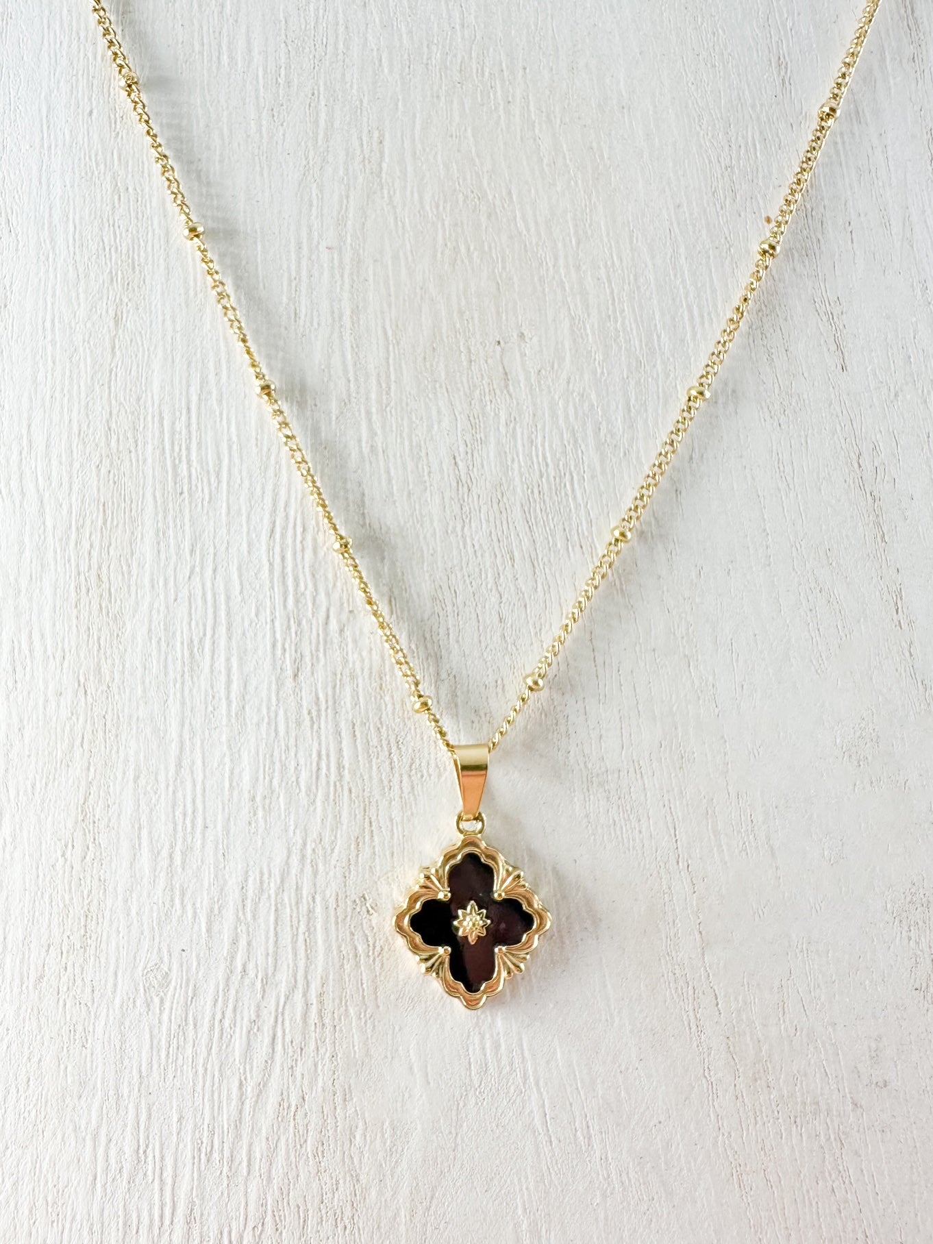 Gilded Clover Necklace, Black