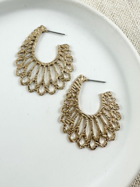 Lace & Scallop Hoops, Gold