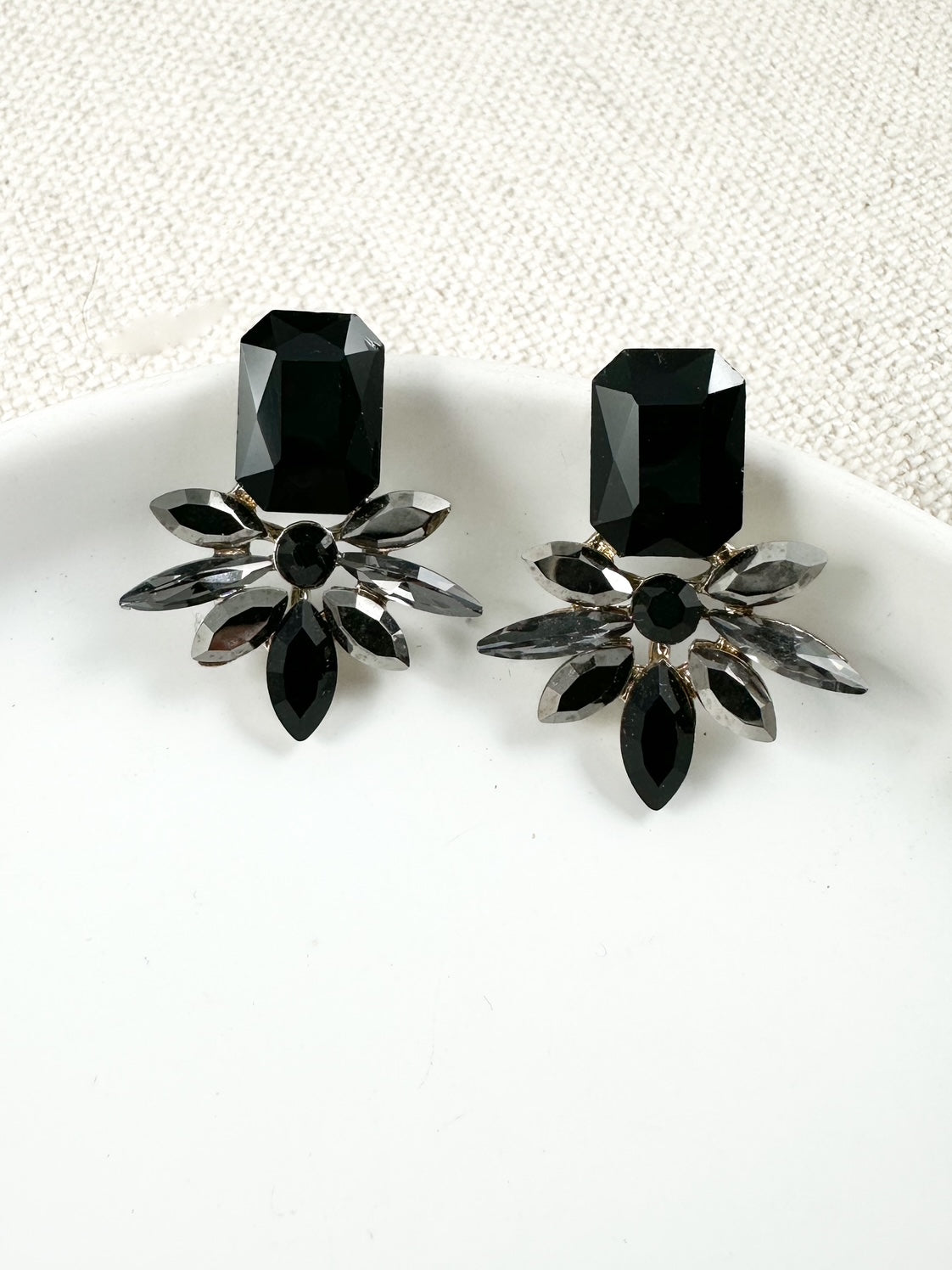 Dusk Bloom Earrings, Black