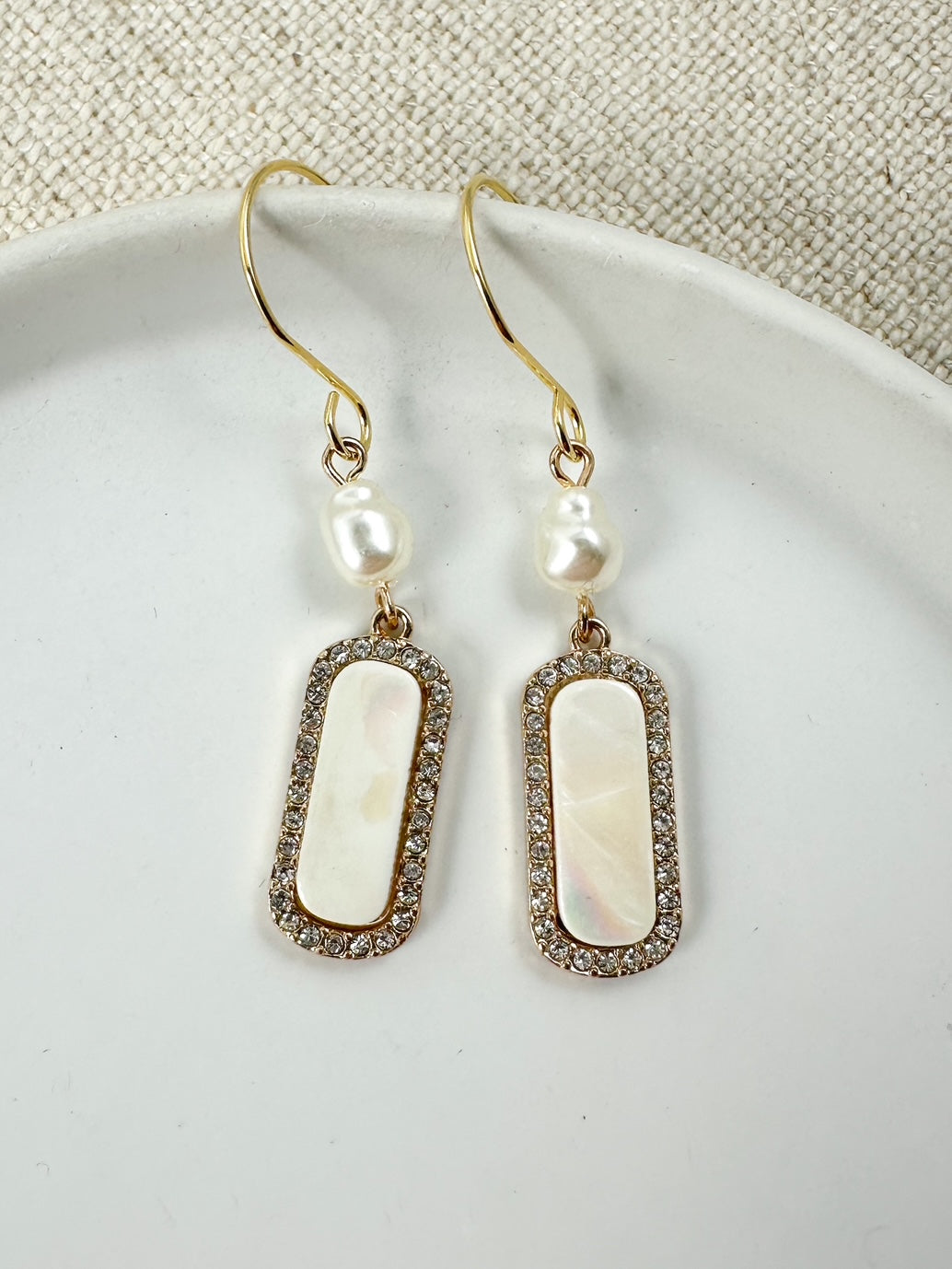 Timeless Pearl Earrings, Gold