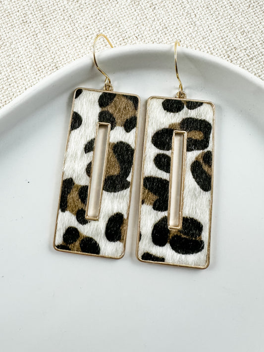 Spotted Edge Earrings, Ivory