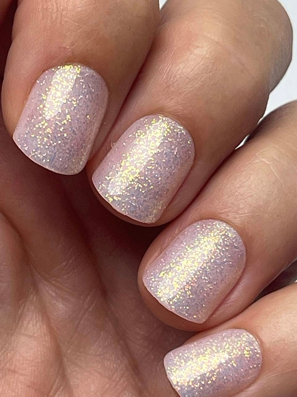 It's Giving Classy, Chloe