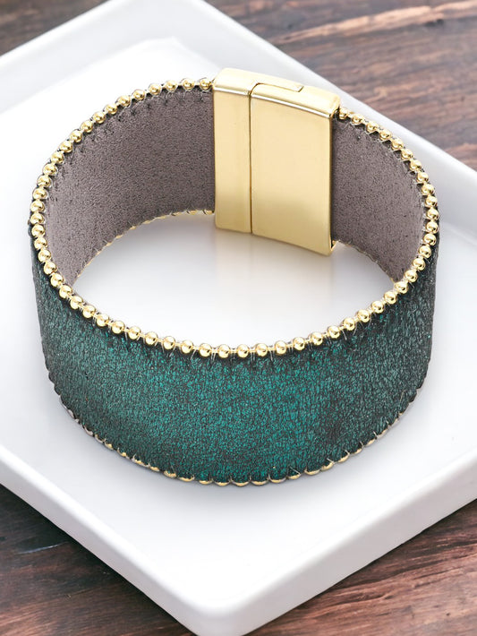 Shimmering Style Bracelet, Green