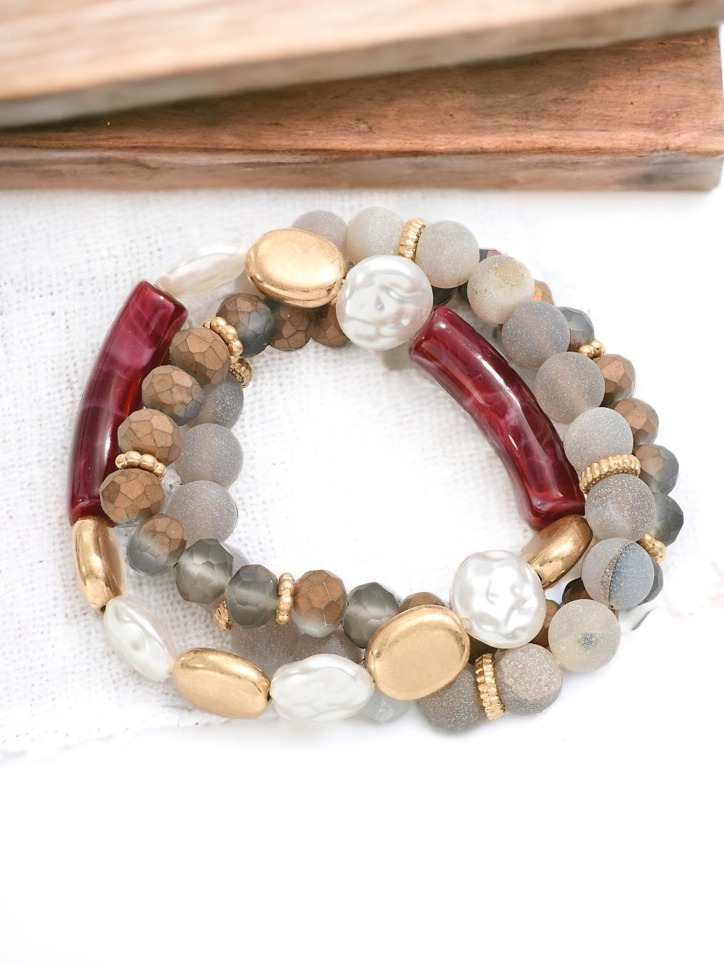 Daily Entertainment Bracelet Set, Maroon