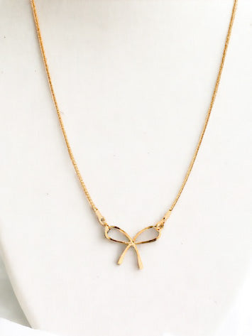 So Enchanting Bow Necklace, Gold