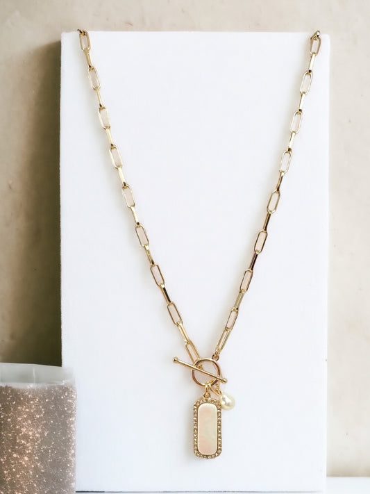 Timeless Pearl Necklace, Gold