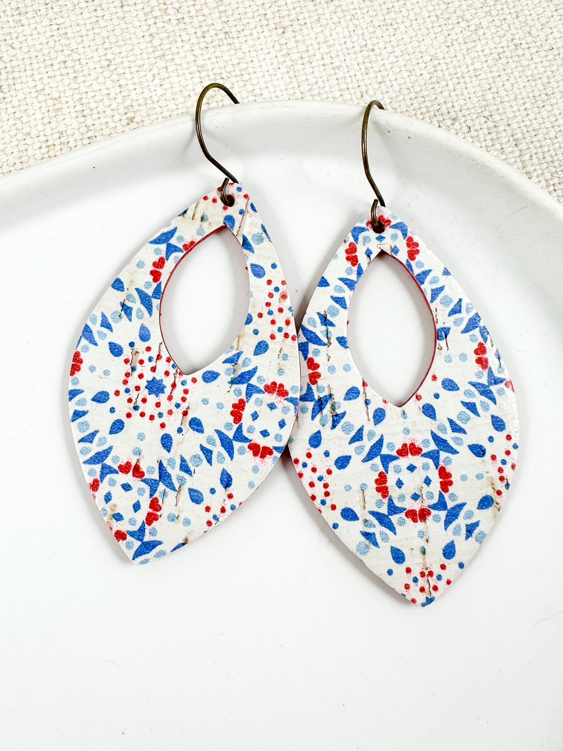 Front Porch Fireworks Earrings, Magnolia