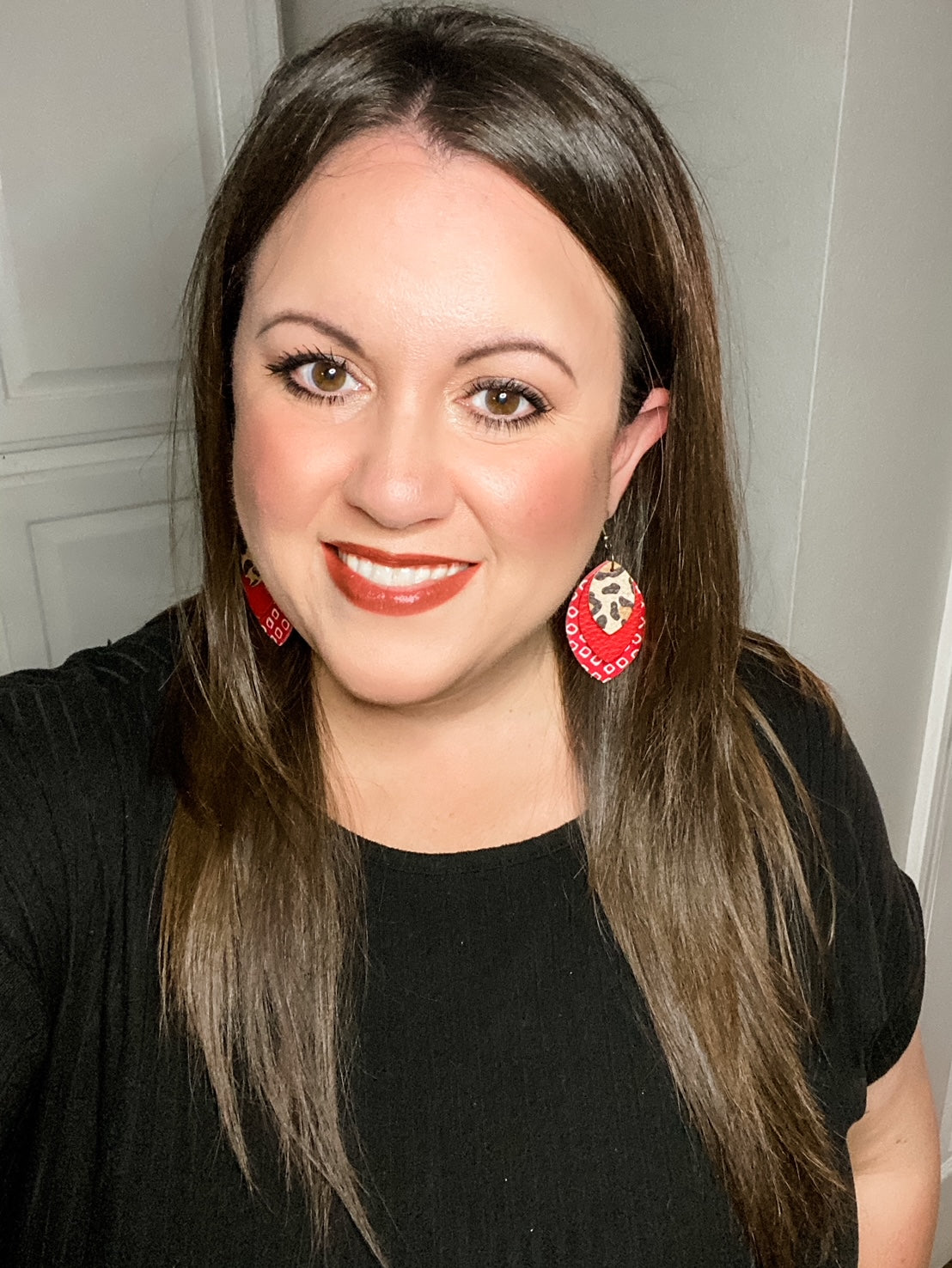 Red & Leopard Stacked Feathers